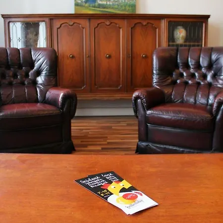 Vintage Apartment *